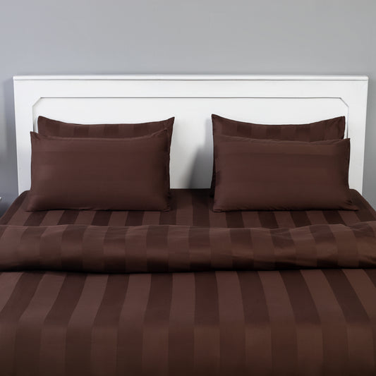 Fitted bedsheet with Quilt cover (Brown)