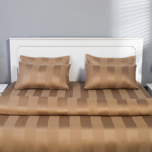 Fitted Bedsheet with Quilt cover (Gold)