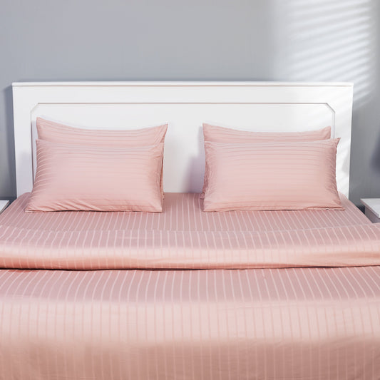 Bedsheet with Quilt cover (Pink sharp lining)