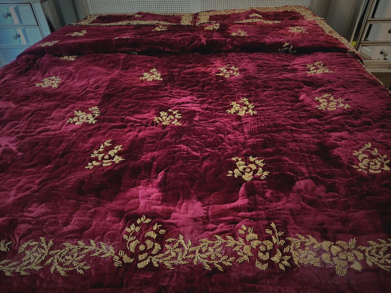 Maroon and Gold hamdmade beaded bedset (Design 2) - Handmade Stories