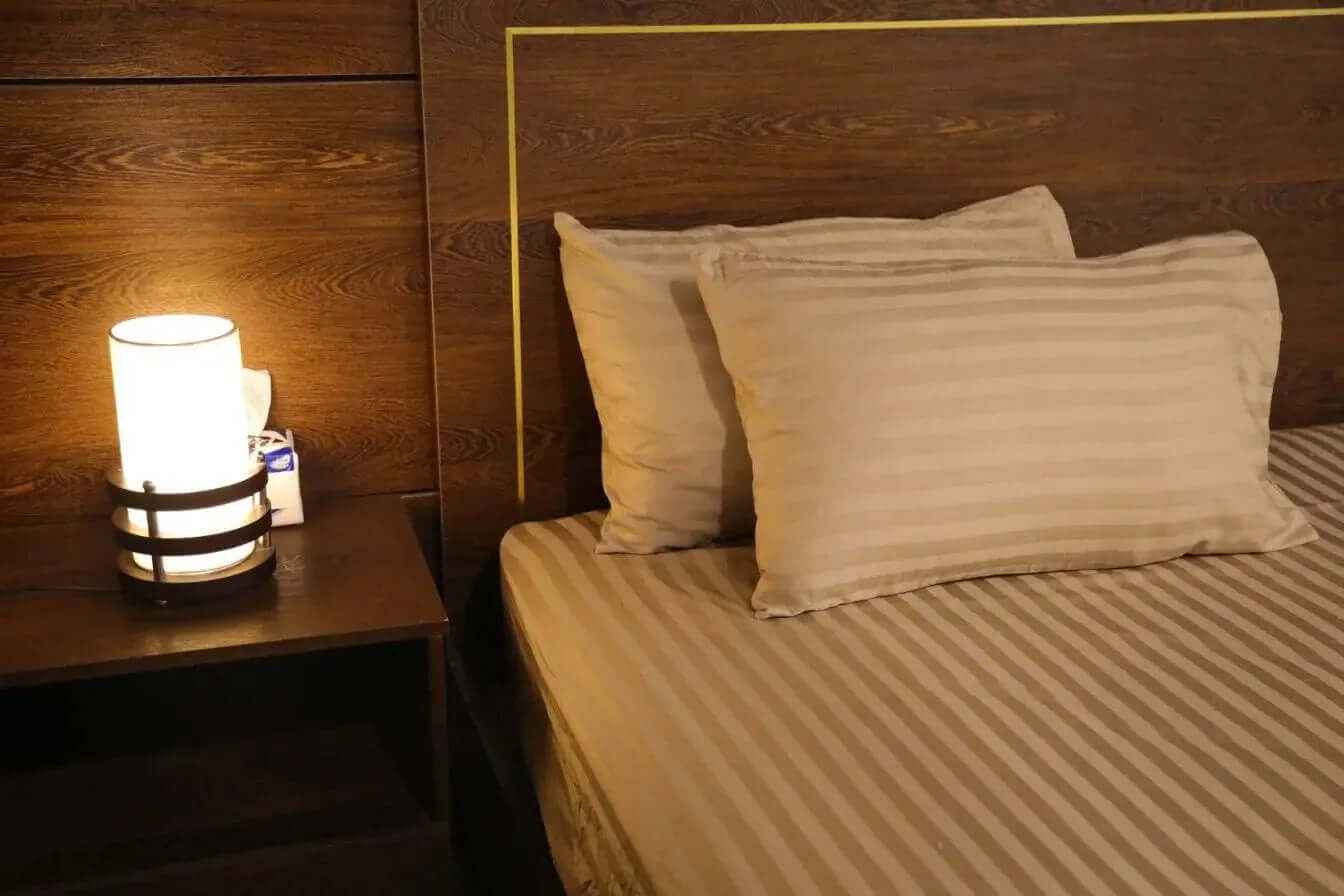 Premium Quality Bed Sheet Set (Mud Brown)