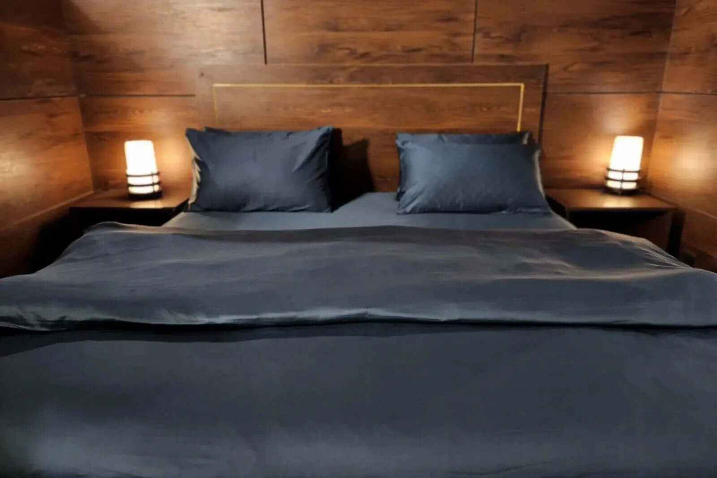 Premium Quality Bedsheet (Teal)