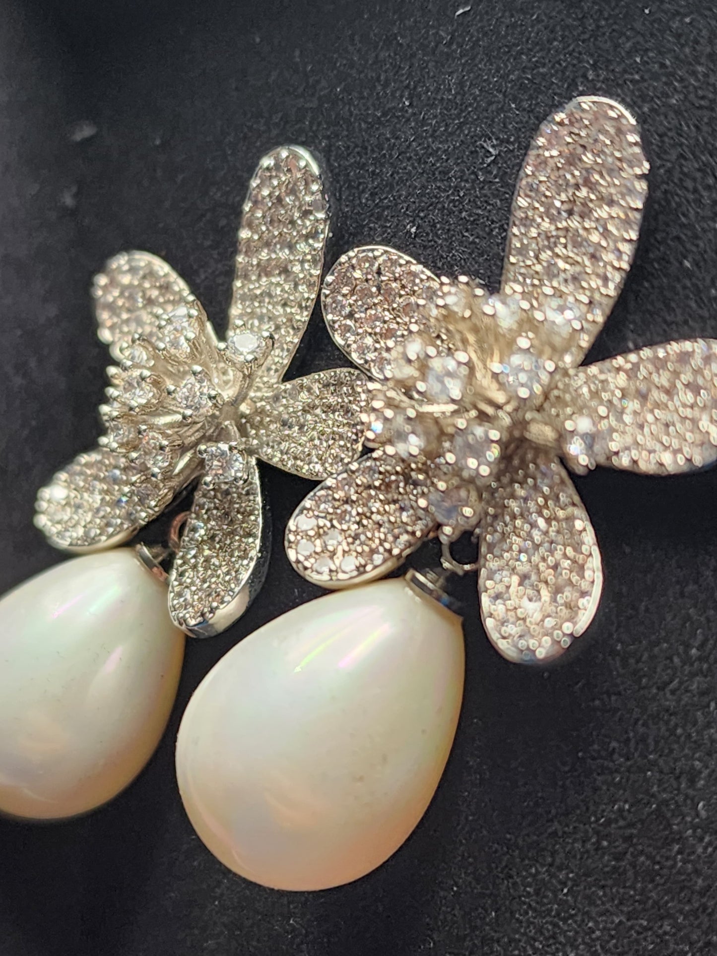 Pearl Drop Earrings - Handmade Stories