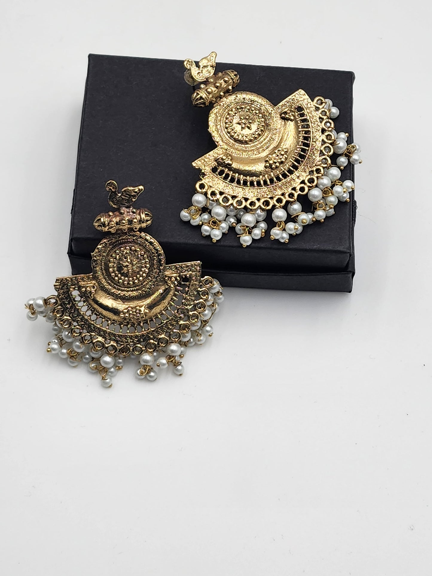 Gold Earrings with tassel