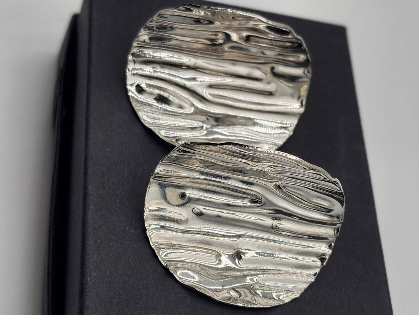 Potato Chip Shape Stainless Steel Earrings (Silver)