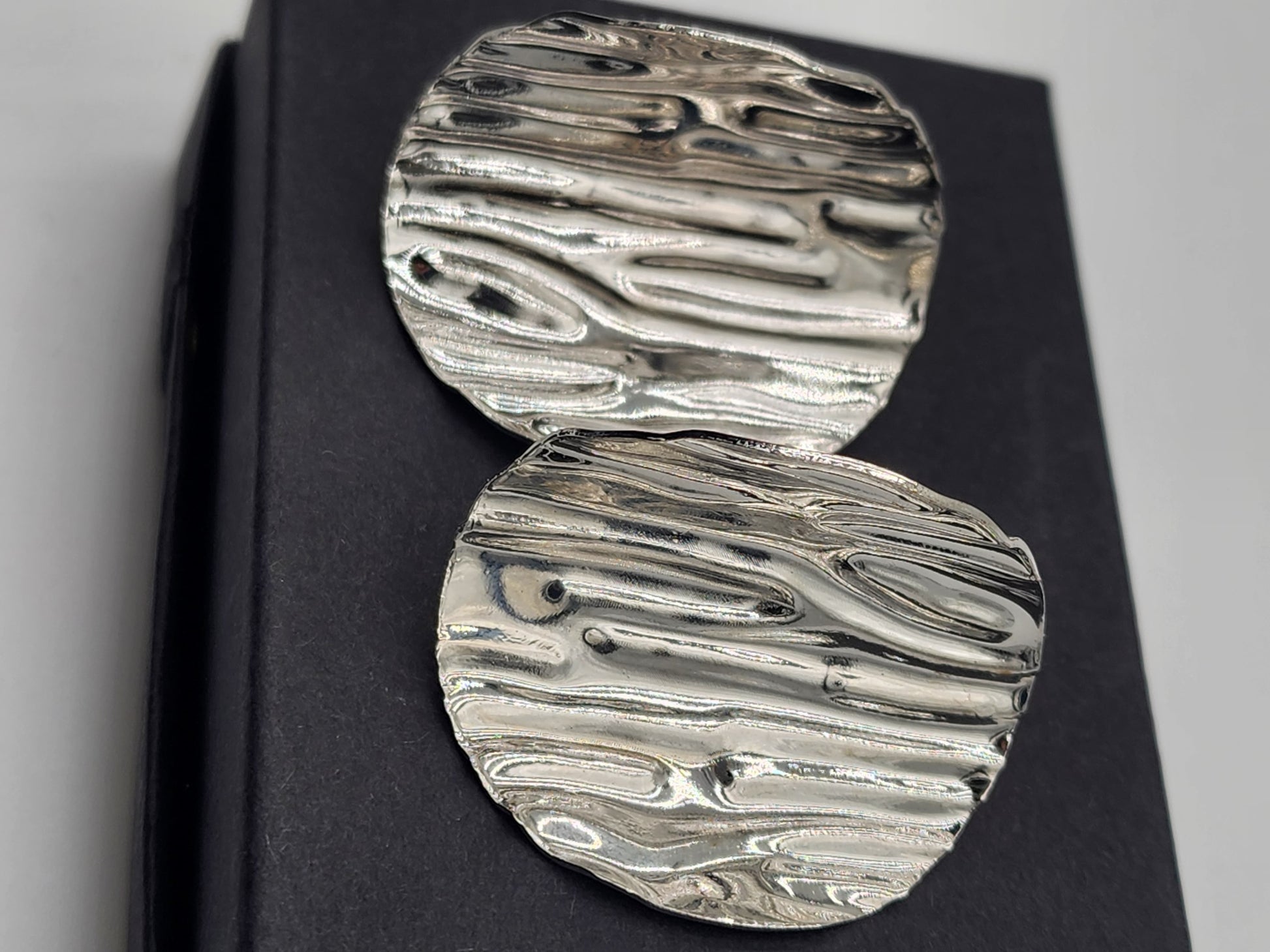 Potato Chip Shape Stainless Steel Earrings (Silver) - Handmade Stories