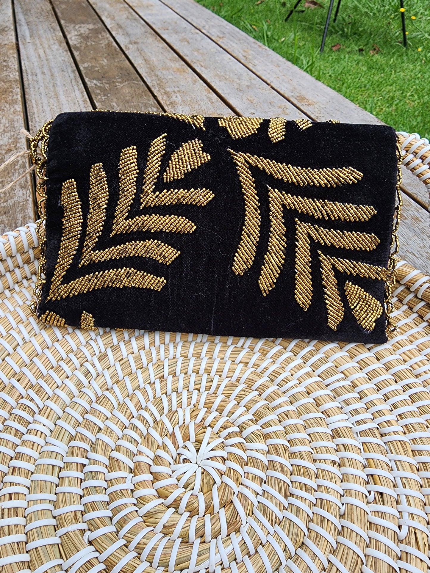 Modern Black and Gold Shoulder Bag - Handmade Stories