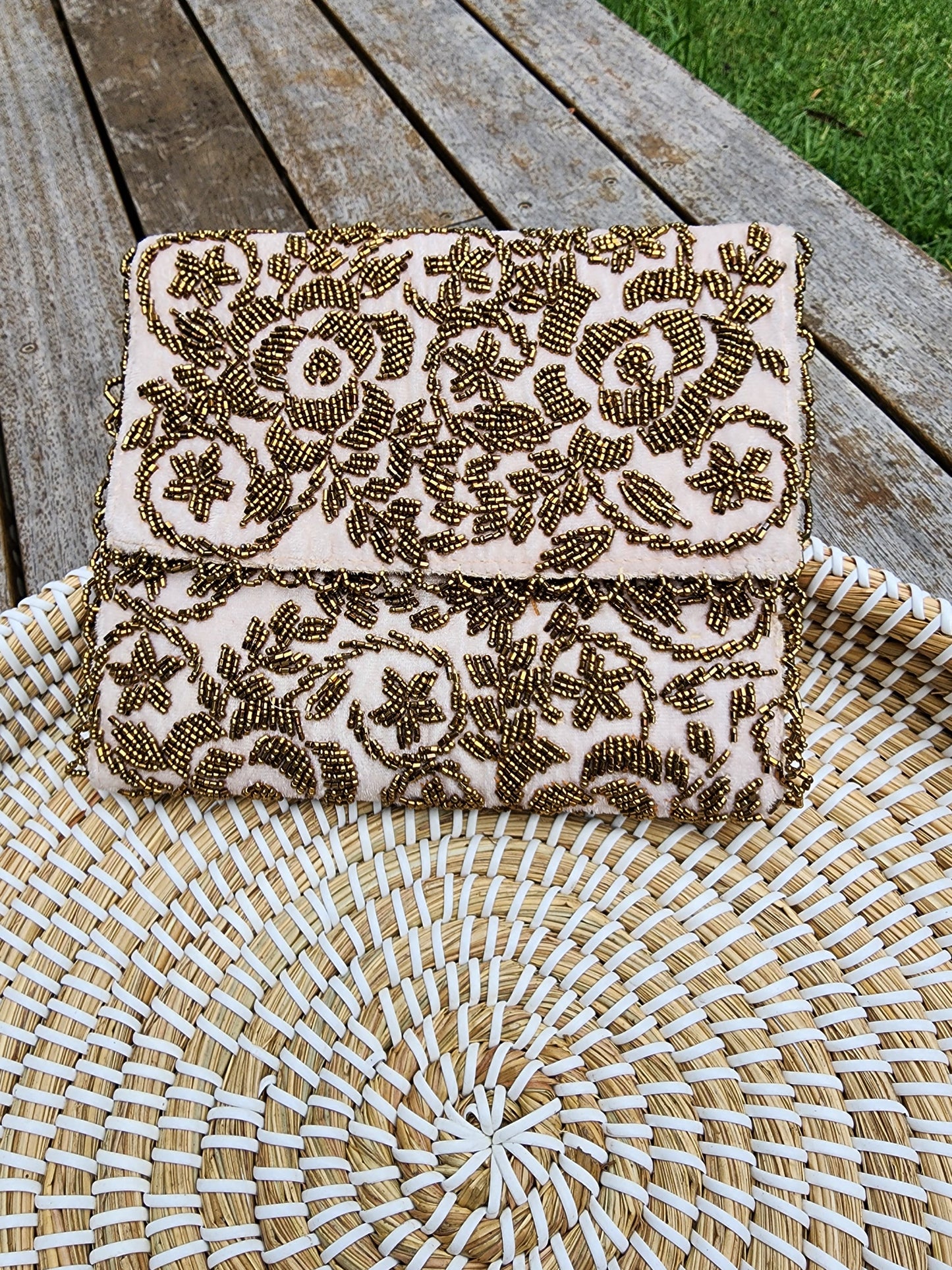 Modern White and Gold Shoulder Bag - Handmade Stories