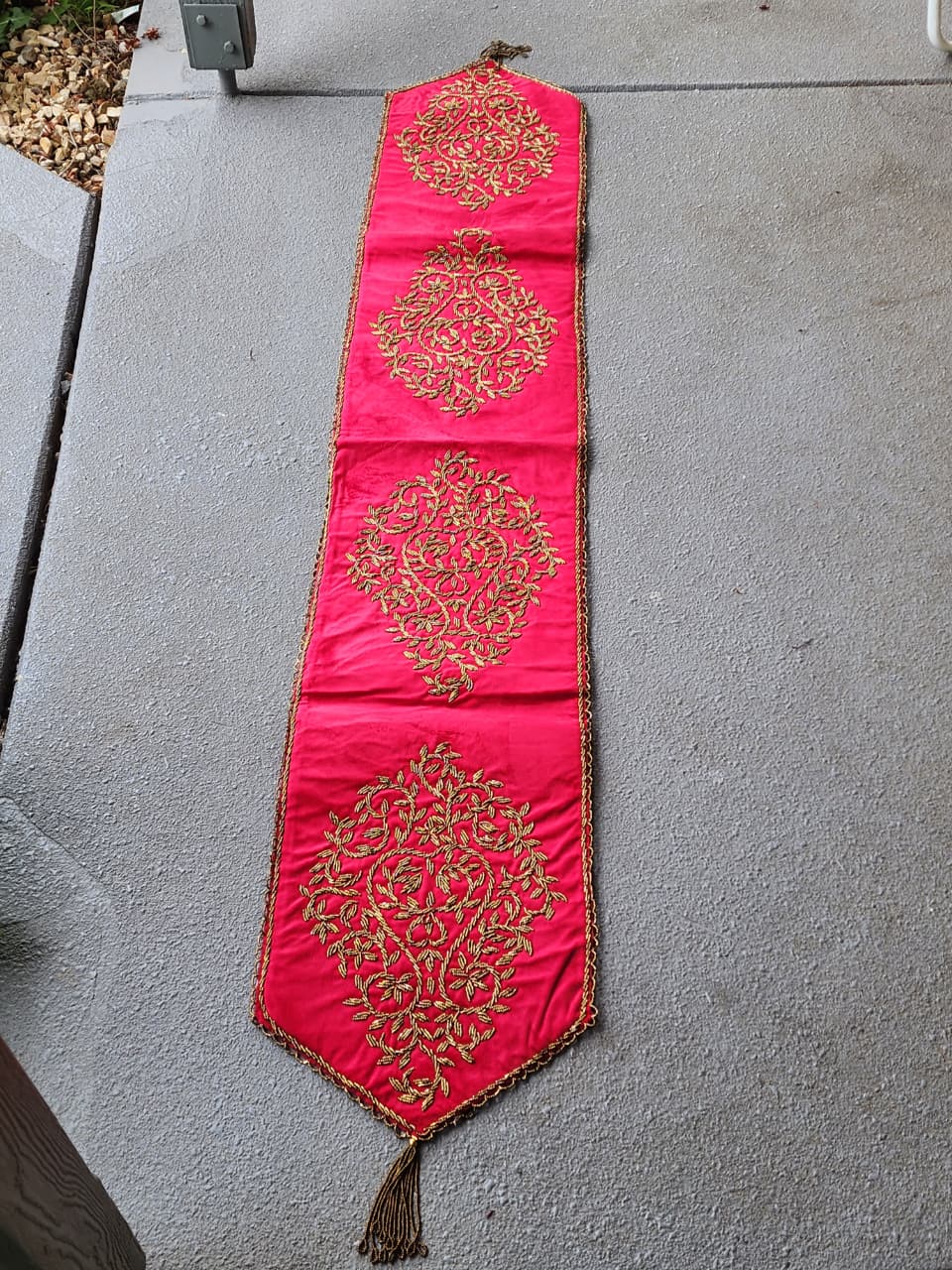 Handmade Table Runner (Hot Pink and Gold)