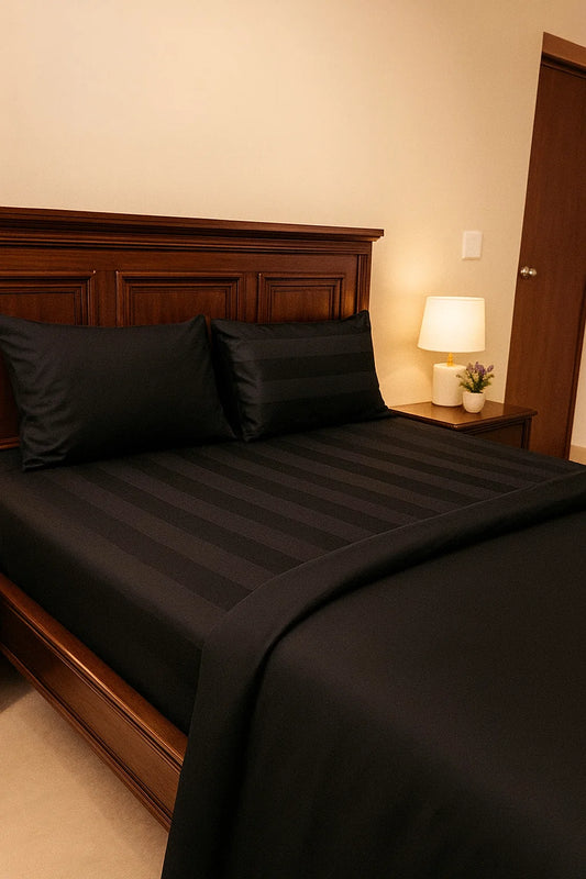 Premium Quality Bed Sheet Set (Black Stripe)