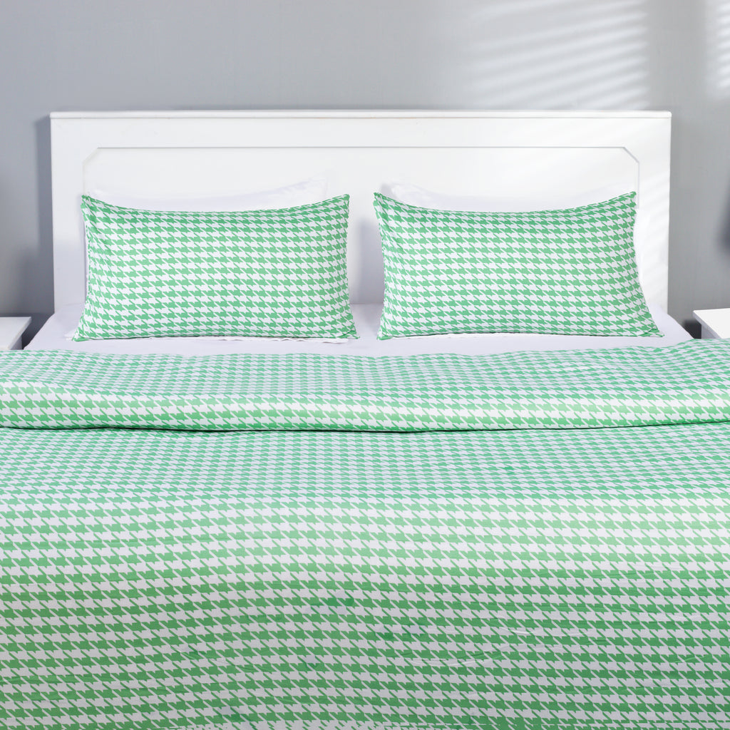 Modern Green Houndstooth Pattern Duvet Cover