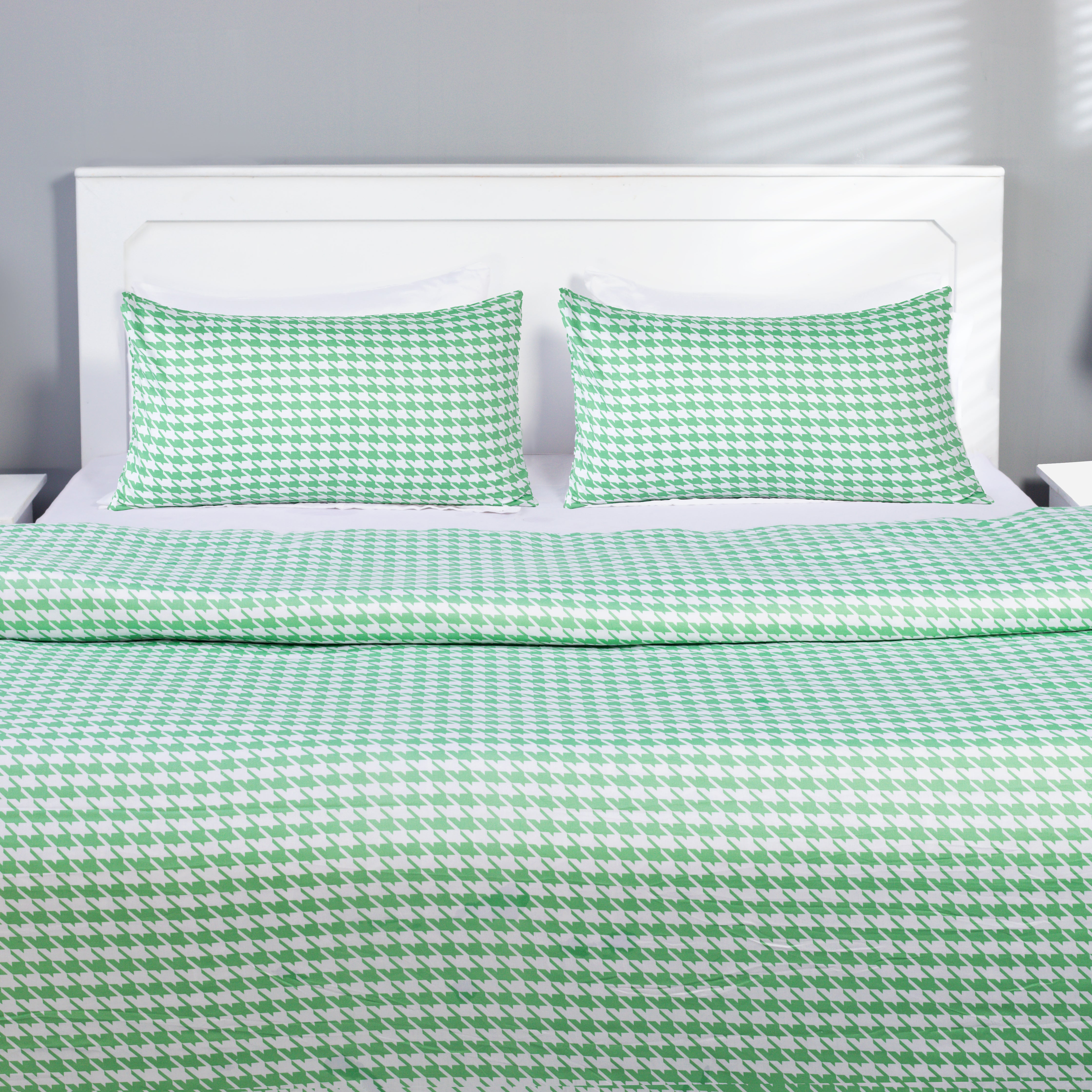 Modern Green Houndstooth Pattern Duvet Cover - Handmade Stories