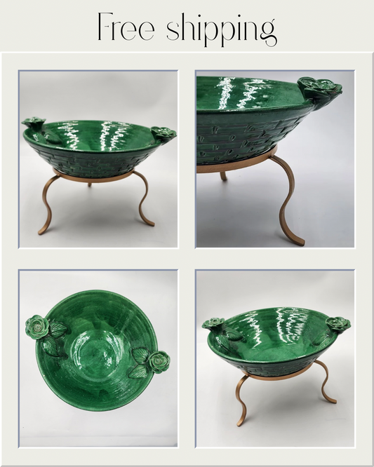 Ceramic serving platter with stand (Green)
