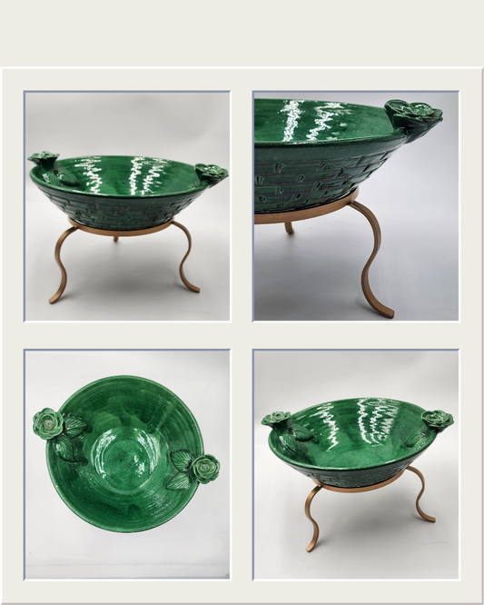 Ceramic serving platter with stand (Green)