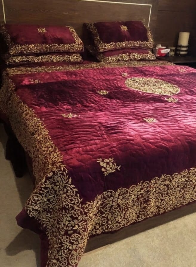 Maroon and Gold hamdmade beaded bedset (Design 1) - Handmade Stories