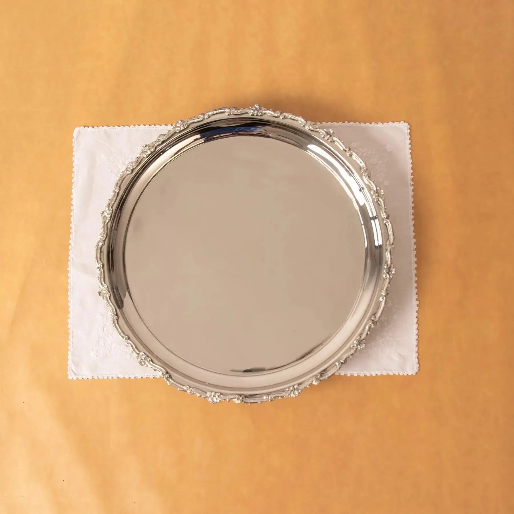 Round Serving Platter - Handmade Stories