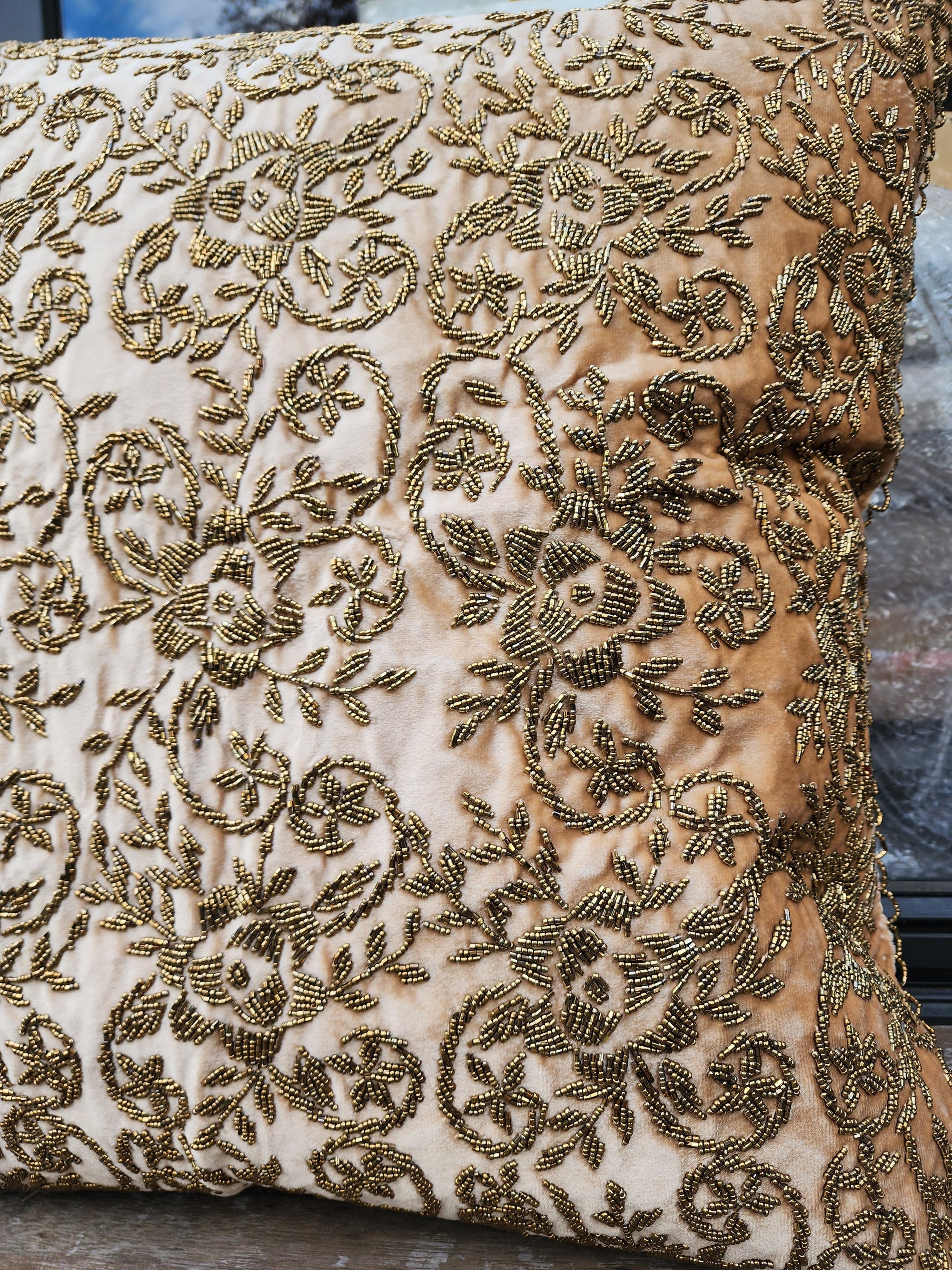 Handmade velvet European pillow cover (Beige and Gold)