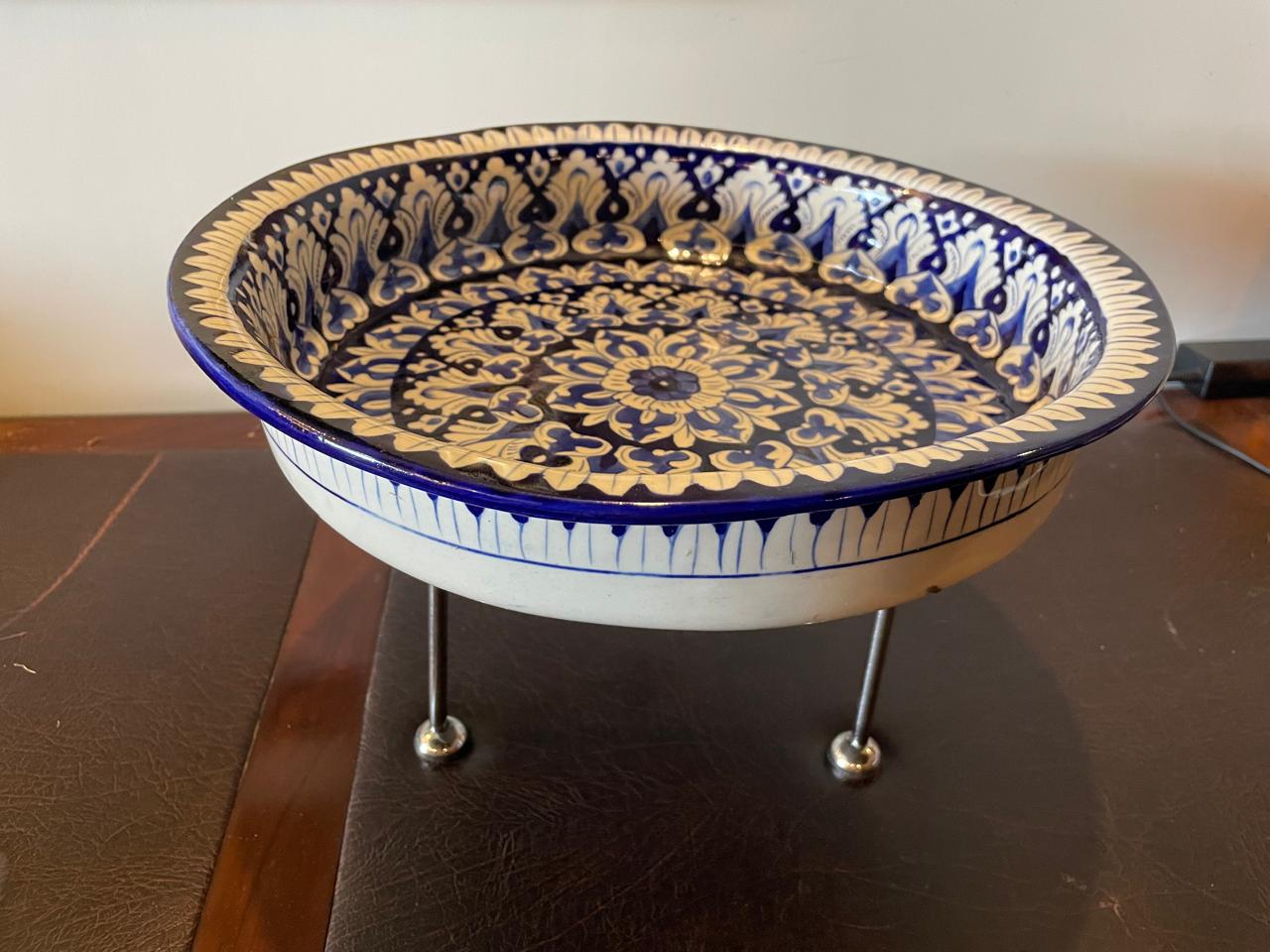 Hand-painted ceramic serving dish with stand (Blue)