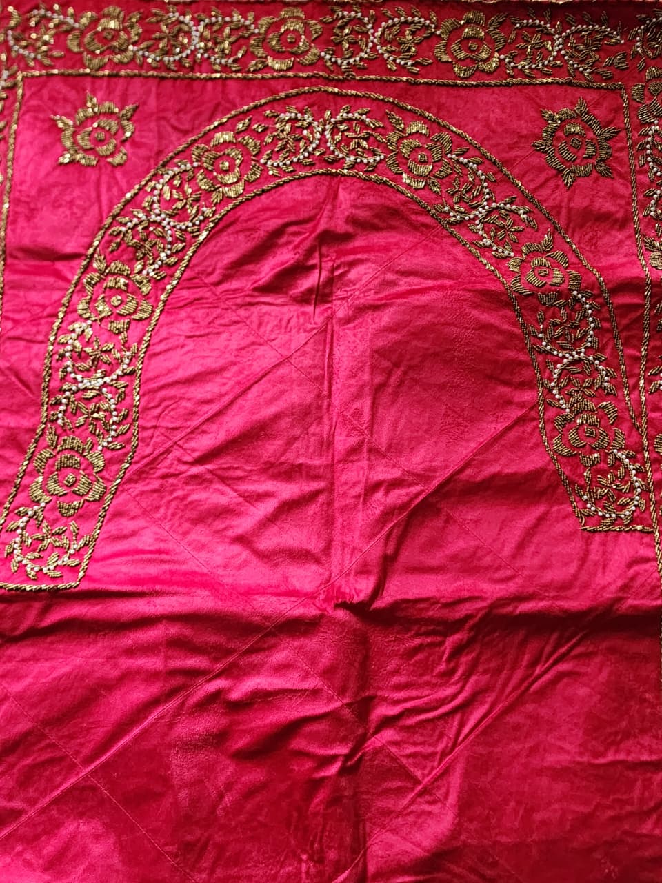 Prayer Mat (Hot Pink and Gold handmade beaded) - Handmade Stories