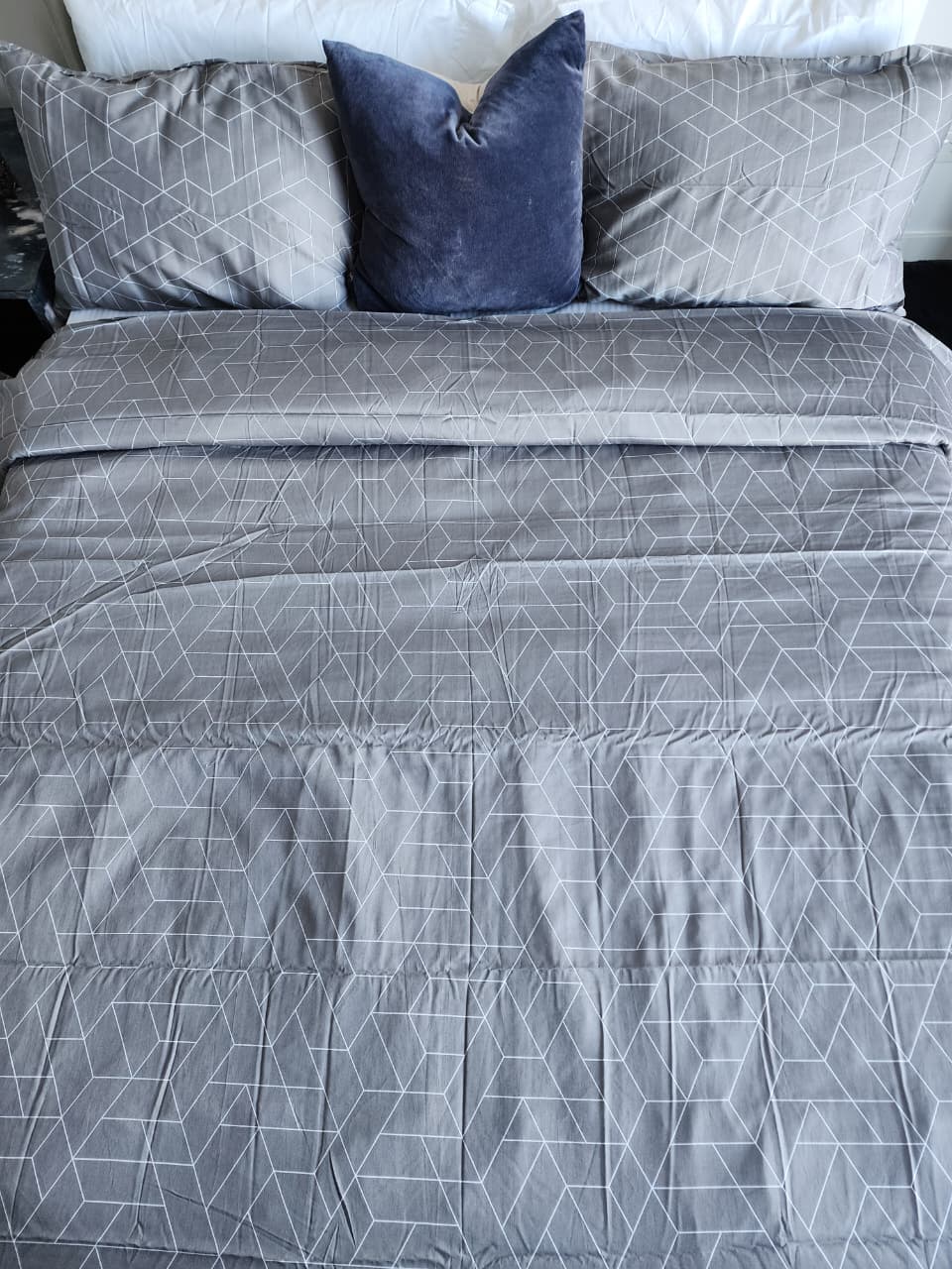 Quilt Cover Set (Grey Geometric)