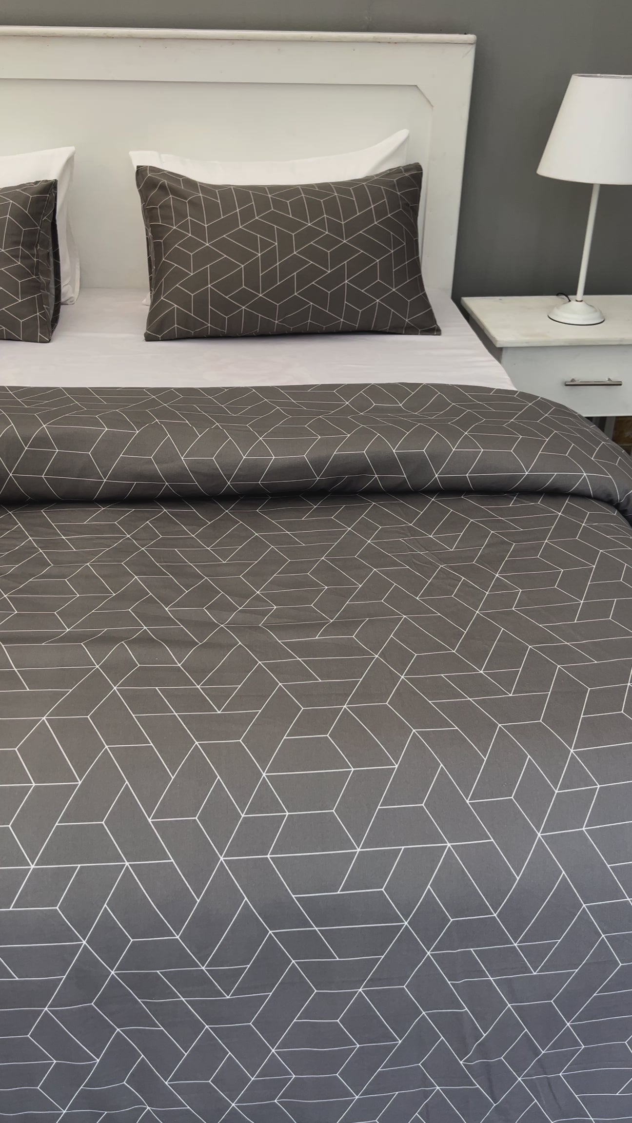 Gray Geometric Duvet Cover Set