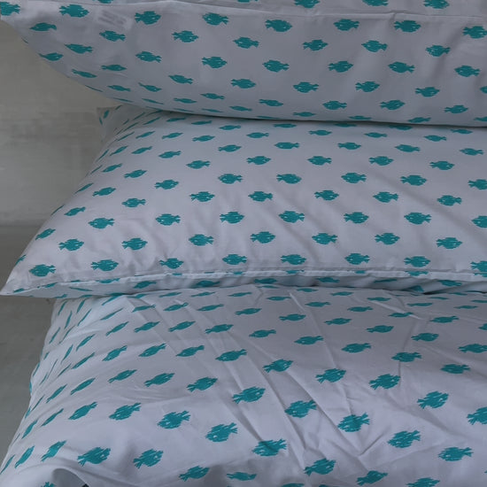 Soft and Fun Fish-Patterned Fitted Sheet Set for Kids