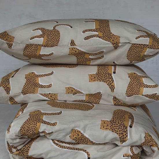 Leopard Print Cotton Fitted Sheet Set with Pillowcases