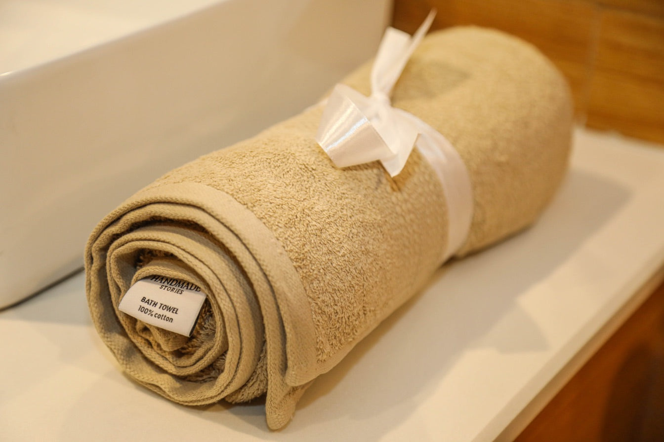 Sand Cotton Bath Towel - Soft & Absorbent - Handmade Stories