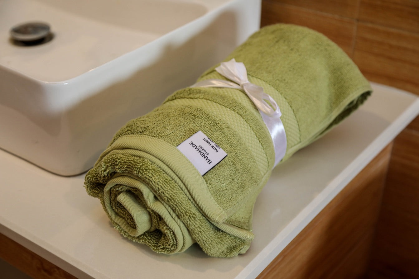 Light Green Cotton Bath Towel - Soft & Absorbent - Handmade Stories